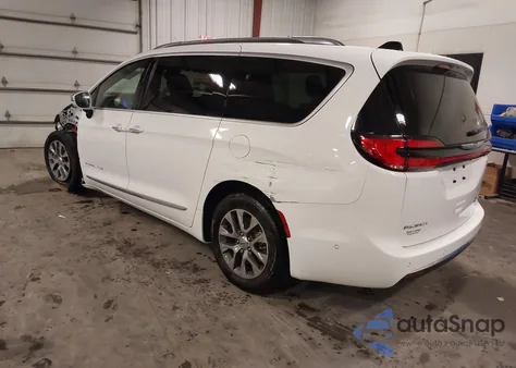 2024 Chrysler Pacifica Hybrid Pinnacle из США, поврежденный, VIN 2C4RC1N72RR109198